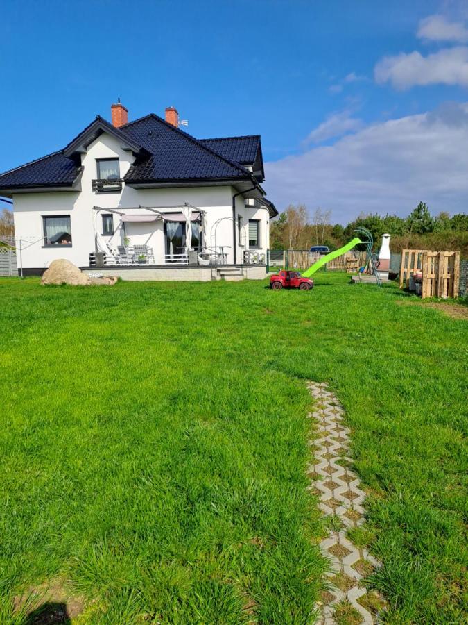 Nadmorski Dom Pod Lasem Villa Mieroszyno Exteriör bild
