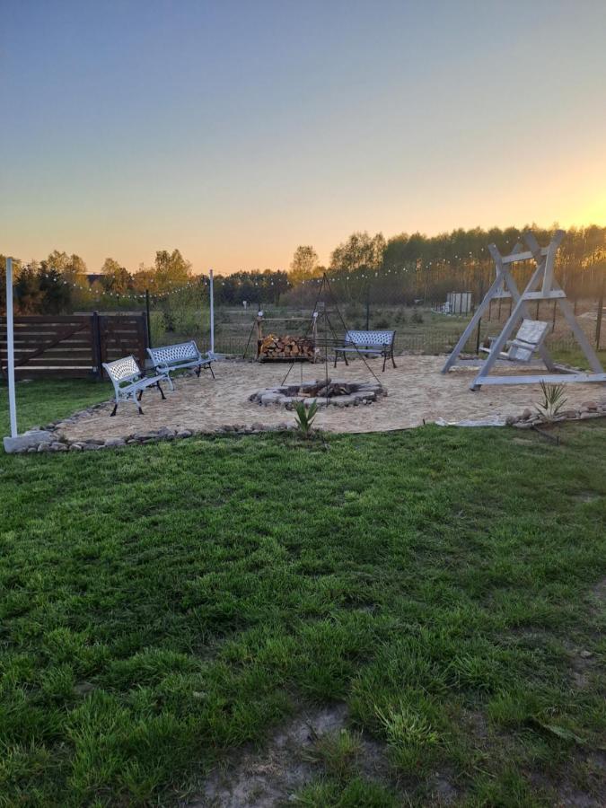 Nadmorski Dom Pod Lasem Villa Mieroszyno Exteriör bild